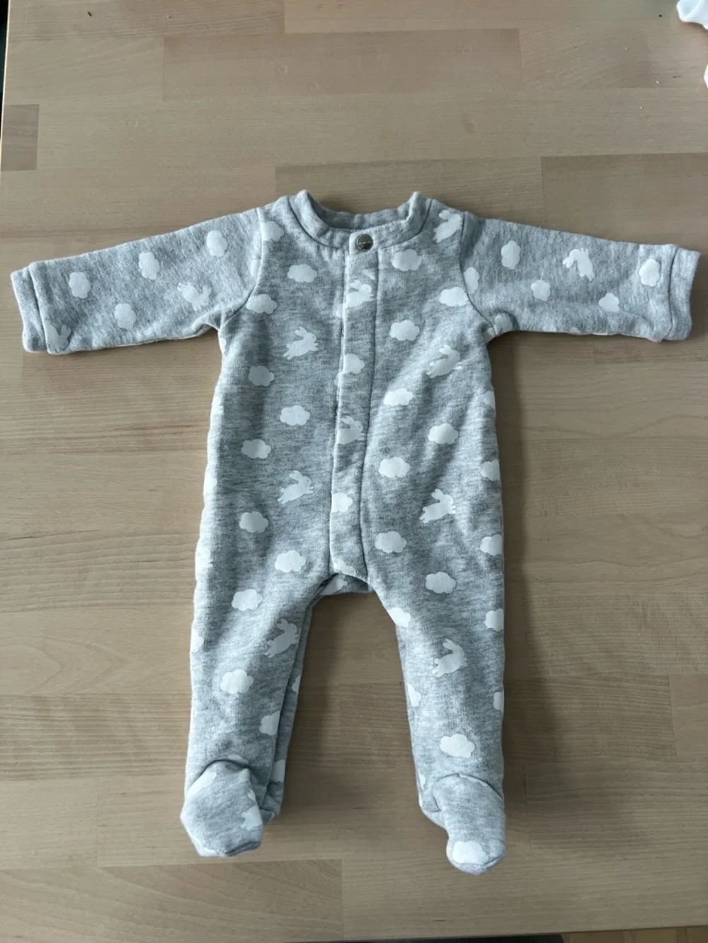 Jacadi Paris Newborn Onesie Baby Pajamas Snaps Gray Cloud Design 0months 50cm